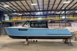 Lucky Boys 38ft MJM Yacht For Sale