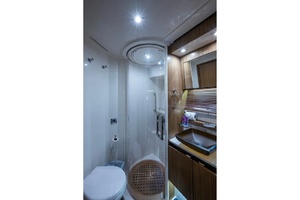 56FT (17.15M) SEA RAY