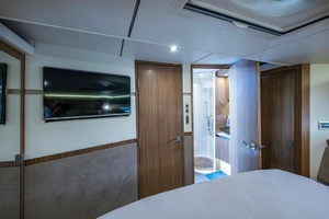 56FT (17.15M) SEA RAY