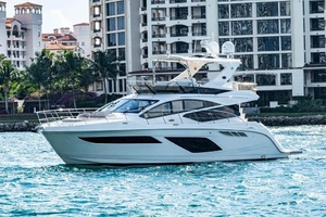56FT (17.15M) SEA RAY yacht for sale
