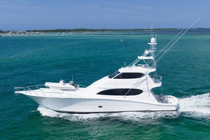 La La s Six Chicks 77ft Hatteras Yacht For Sale