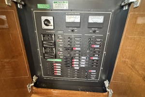 Splash  amp  Dash 47ft Carver Yacht For Sale