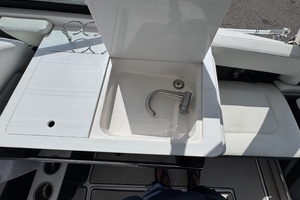 29ft Regal Yacht For Sale
