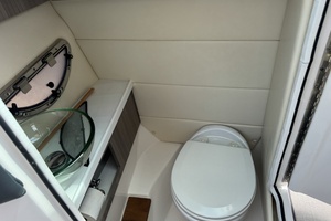 29ft Regal Yacht For Sale