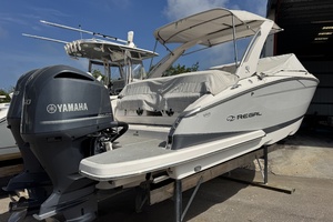 29ft Regal Yacht For Sale