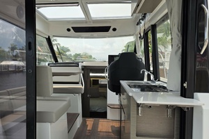 29ft Jeanneau Yacht For Sale