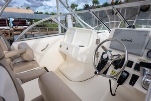 26ft World Cat Yacht For Sale