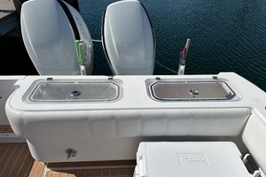 UNHINGED 33ft Contender Yacht For Sale
