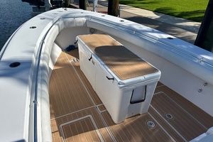 UNHINGED 33ft Contender Yacht For Sale