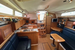 Flagship 35ft Catalina Yacht For Sale