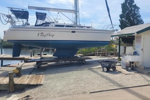 Flagship 35ft Catalina Yacht For Sale