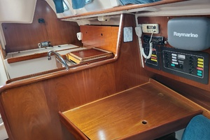 Belican 32ft Beneteau Yacht For Sale