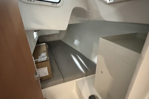 33ft J Boats Yacht For Sale