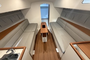 33ft J Boats Yacht For Sale