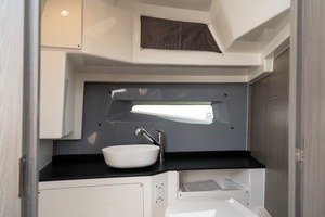 30ft Navan Yacht For Sale