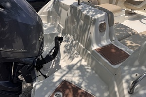24ft NauticStar Yacht For Sale