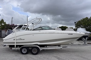 24ft NauticStar Yacht For Sale