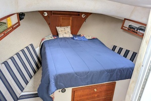 Lily Pad 32ft Atlas Yacht For Sale