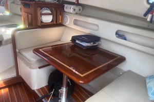 LUTORIA 30ft Pursuit Yacht For Sale