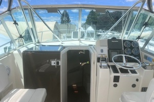 LUTORIA 30ft Pursuit Yacht For Sale