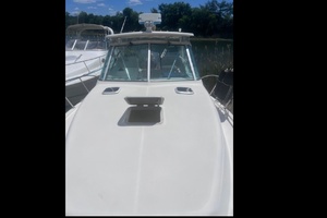 LUTORIA 30ft Pursuit Yacht For Sale