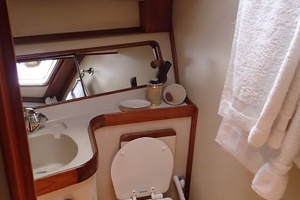 Sapphire 38ft Irwin Yacht For Sale