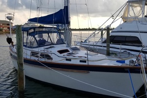 Sapphire 38ft Irwin Yacht For Sale