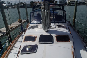 Sapphire 38ft Irwin Yacht For Sale