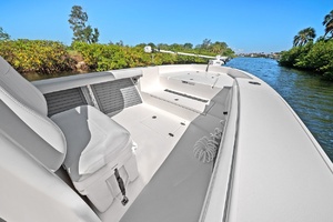 27ft Pathfinder Yacht For Sale