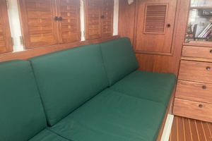 FIESTY 31ft Nonsuch Yacht For Sale