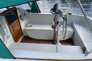 FIESTY 31ft Nonsuch Yacht For Sale