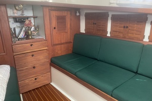 FIESTY 31ft Nonsuch Yacht For Sale