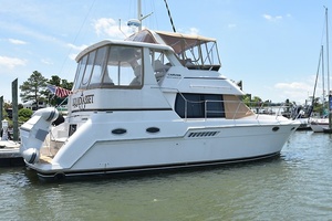 Liquid Asset 35ft Carver Yacht For Sale