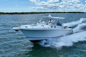 33ft Edgewater Yacht For Sale