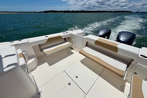 33ft Edgewater Yacht For Sale