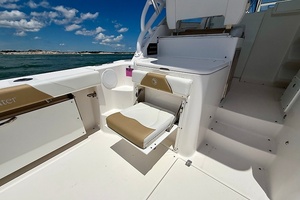 33ft Edgewater Yacht For Sale