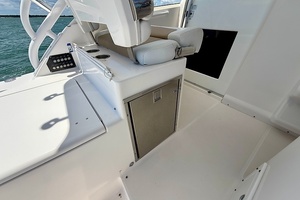 33ft Edgewater Yacht For Sale