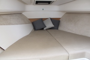 30ft Nimbus Yacht For Sale