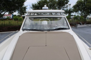 30ft Nimbus Yacht For Sale
