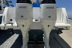32ft Pro Line Yacht For Sale