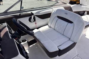 26ft Regal Yacht For Sale
