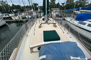 Three Little Birds 37ft Tayana Yacht For Sale