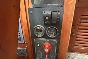 Three Little Birds 37ft Tayana Yacht For Sale