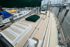 Three Little Birds 37ft Tayana Yacht For Sale