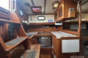 Three Little Birds 37ft Tayana Yacht For Sale