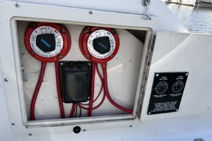 26ft Boston Whaler Yacht For Sale