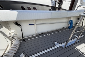 26ft Boston Whaler Yacht For Sale