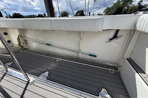 26ft Boston Whaler Yacht For Sale