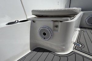 26ft Boston Whaler Yacht For Sale