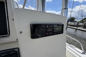 26ft Boston Whaler Yacht For Sale